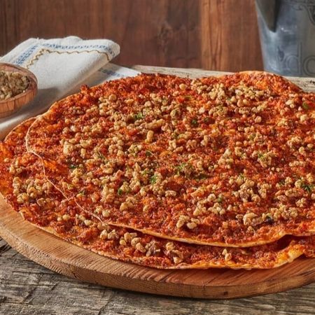 Ceviz Lahmacun