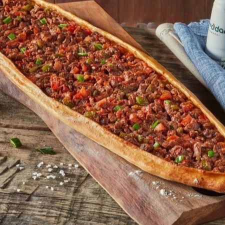 Kuşbaşılı Pide